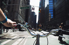 Load image into Gallery viewer, Bicicletta a Central Park