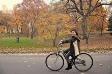 Load image into Gallery viewer, Bicicletta a Central Park
